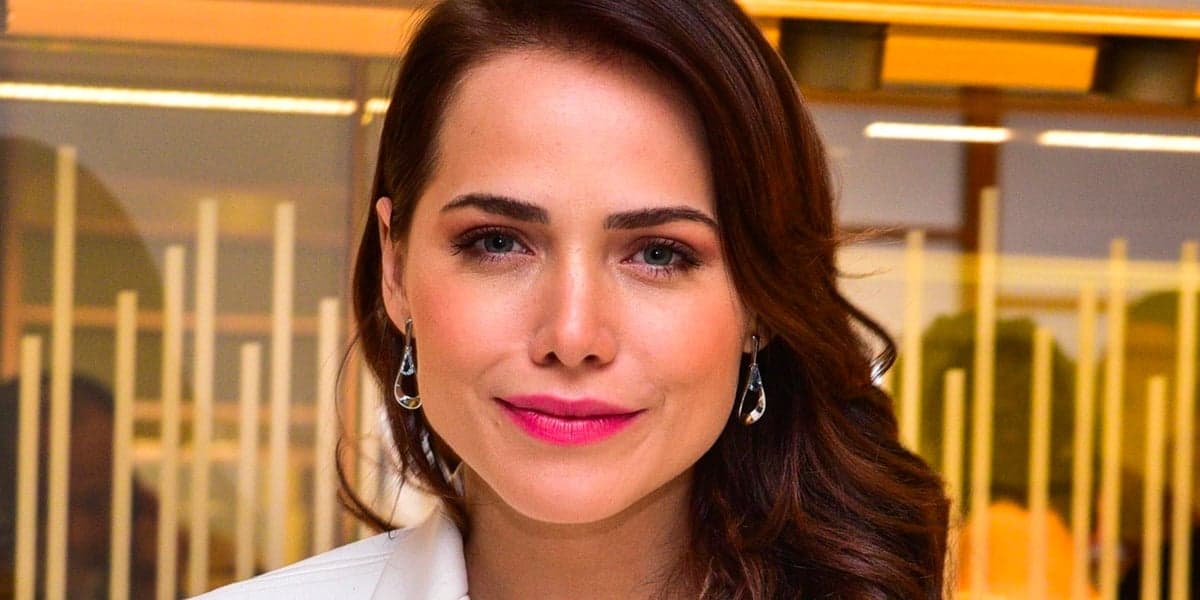 http://tvfoco.uai.com.br/wp-content/uploads/2015/05/Daniela-Mercury.jpg