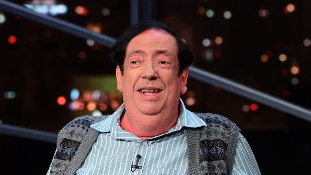 Marcos Oliveira, o Beiçola, implora ajuda após ser estuprado e revela doença grave: "Tenho há anos"