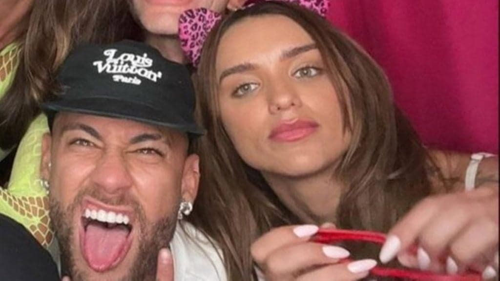 Após boatos de beijo em Neymar, Rafa Kalimann nega tudo e bota a boca no trombone: "Sociedade machista"