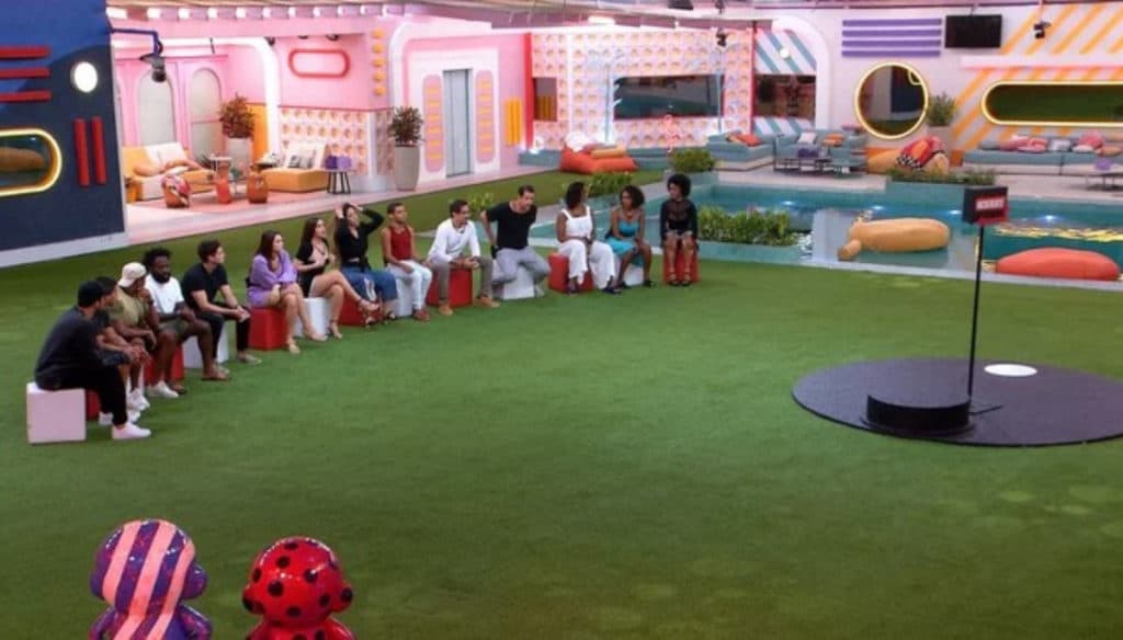 Arthur é ovacionado no BBB22 ao jantar Jade e Laís e vilã é atacada de aproveitadora em discurso