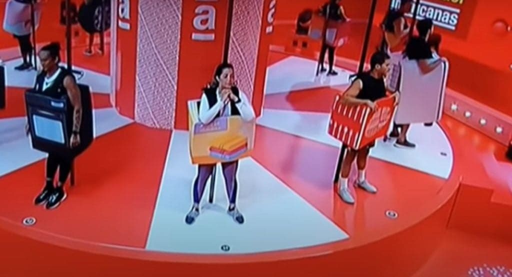 Prova do líder é interrompida, brothers ficam assustados e equipe de manutenção brota do chão no BBB22