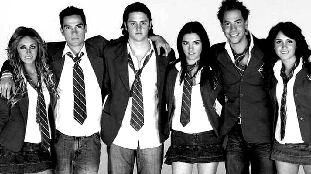 Luto! Morre galã da novela Rebelde e elenco se entristece com notícia inesperada: “Sempre iremos te amar”