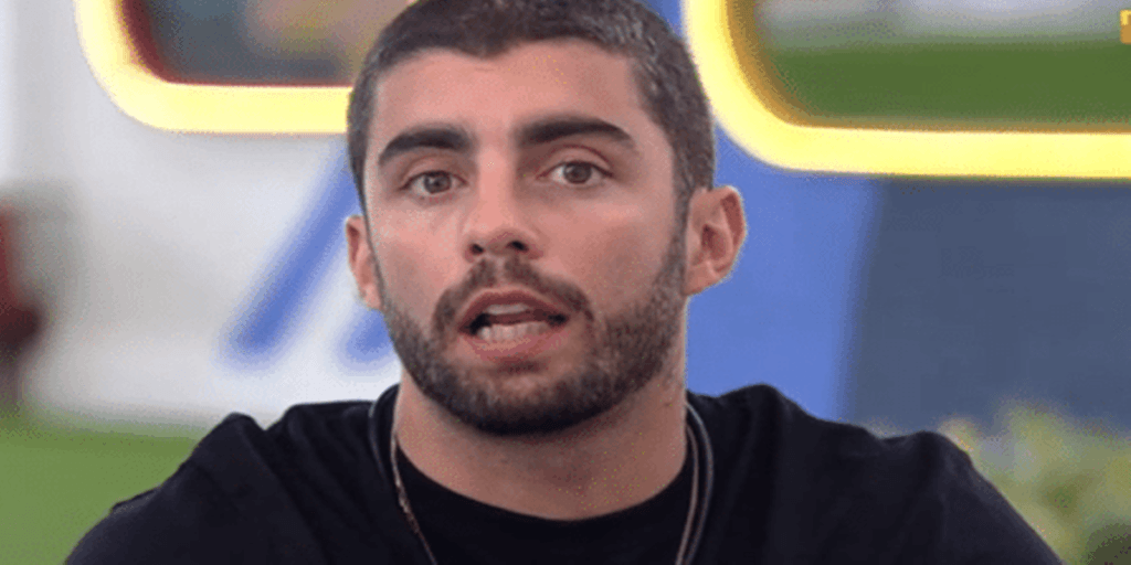 BBB22: Pedro Scooby se alimenta com comida jogada no lixo e provoca incomodo: "Desumano"