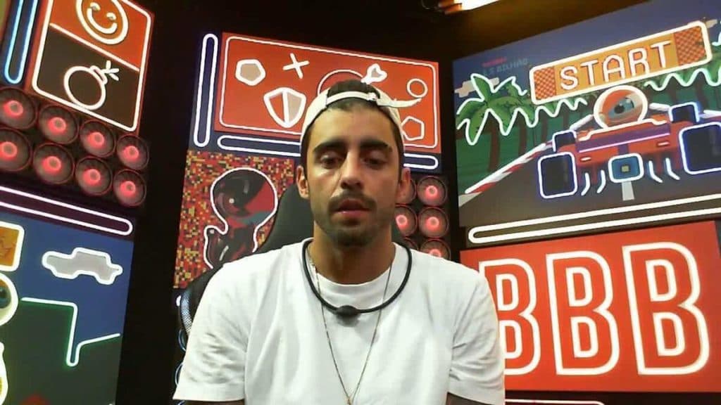 BBB22: Indignado, Pedro Scooby desabafa no Raio-X e rebate Lucas: "Falta de compromisso"