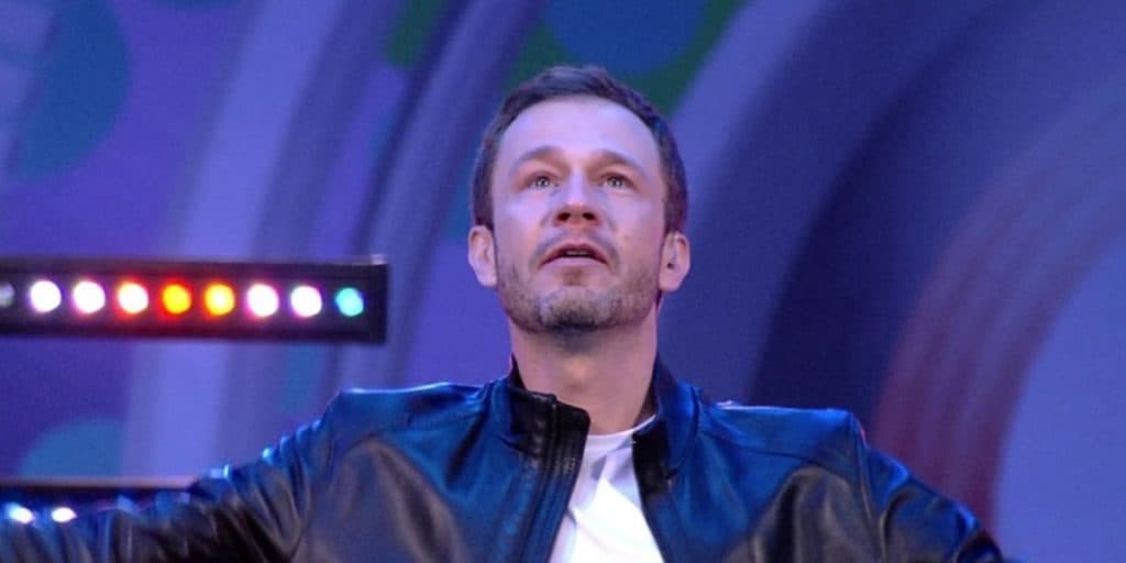 Tiago Leifert dá rasteira na Globo, aparece em programa inédito fora da emissora e bate quase 2 milhões