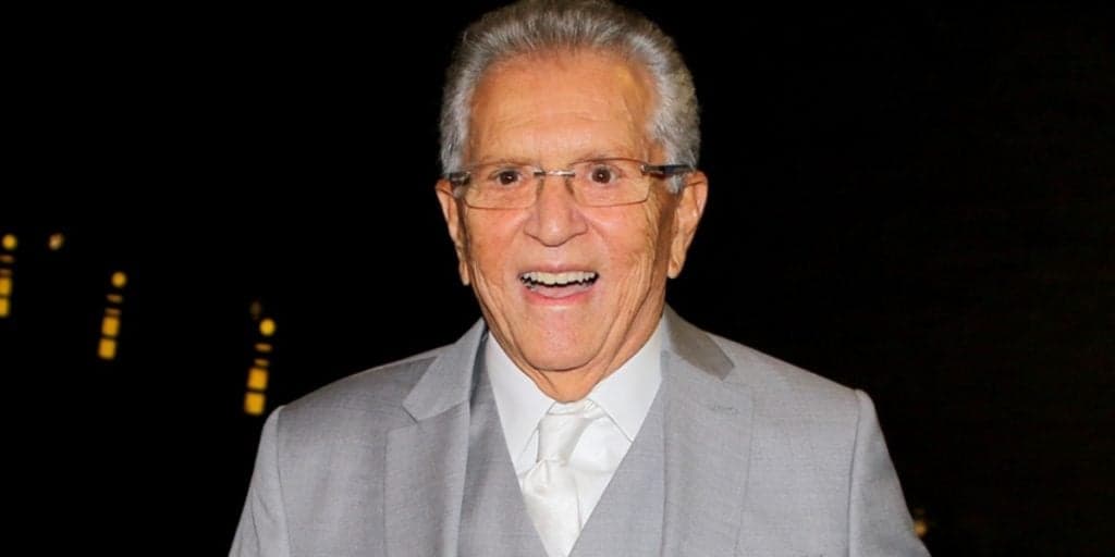 Carlos Alberto faz exigência, assume posto de chefão no SBT e até toma sala de Íris Abravanel: "Minha"