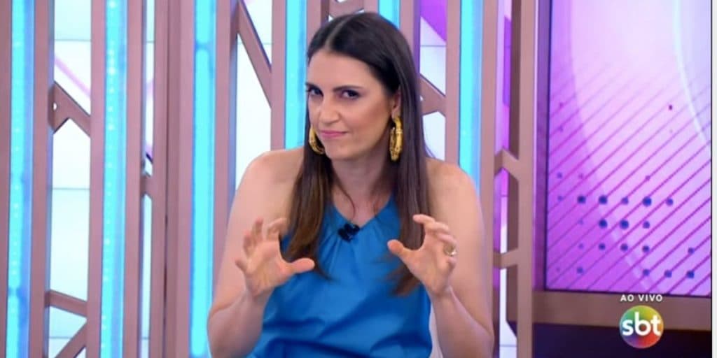 Chris Flores manda recado para Tadeu Schmidt, envolve filha de apresentador e detona ao vivo: "Surreal"