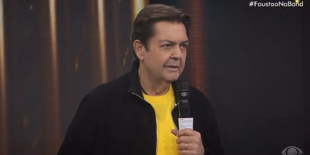 Faustão escancara Anne Lottermann, expõe roupa íntima e assume nos corredores da Band: "Tremer tudo"
