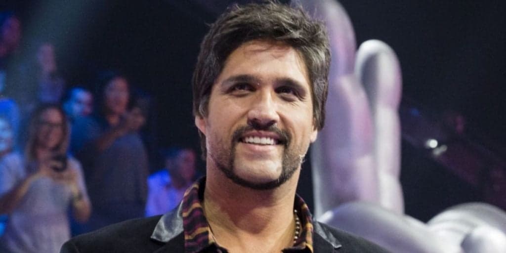 Após assumir com quem é casado, Leo Chaves expõe situação complicada: “Vendi meu carro para pagar”