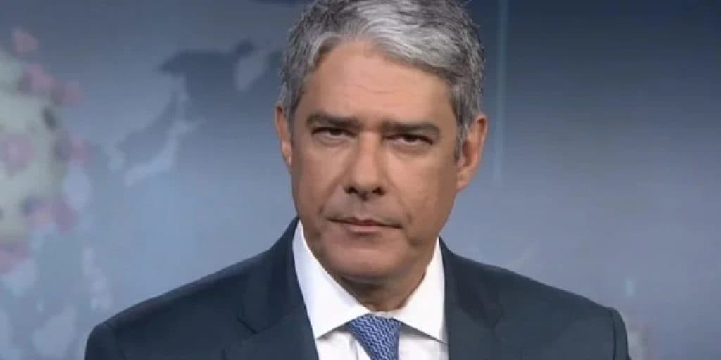 William Bonner, após deixar o comando do JN, vira garçom e serve mesas no Rio de Janeiro