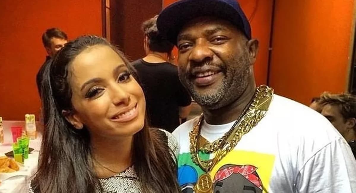Anitta e Mr. Catra, falecido em 2018 Anitta e Mr. Catra, falecido em 2018