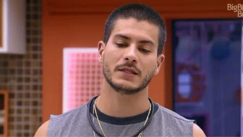 BBB22: Após eliminação de Natália, Arthur Aguiar se planeja e mira novos alvos: "Cada um por si"