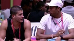 Arthur Aguiar e Paulo André são os castigados do Monstro do BBB22 (Foto: Reprodução / Globoplay)