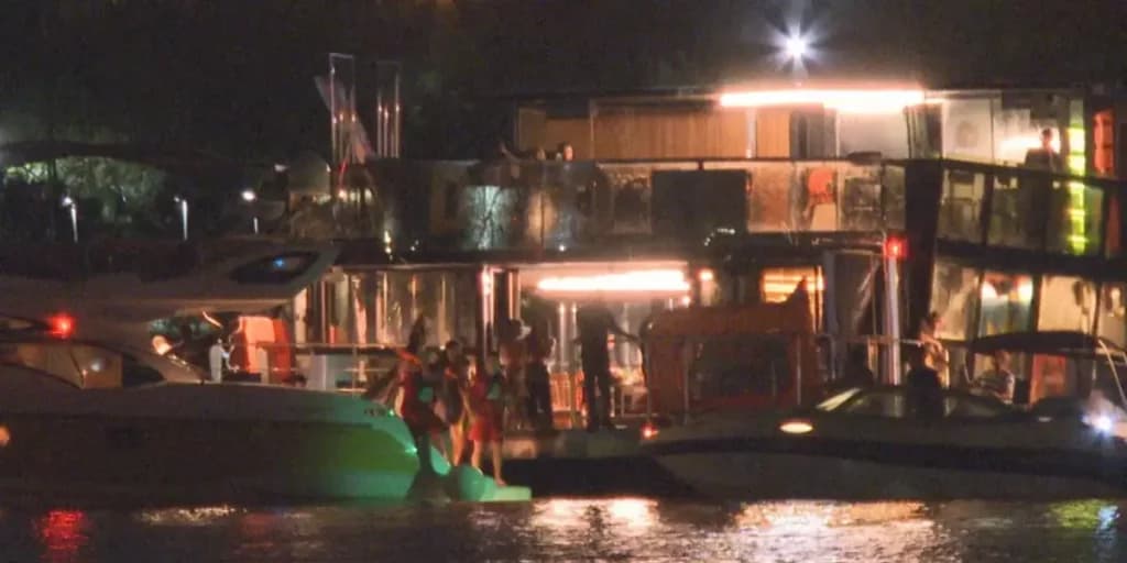 Urgente: Barco em festa afunda com diversas celebridades, bombeiros são chamados e pior notícia é dada: "80"