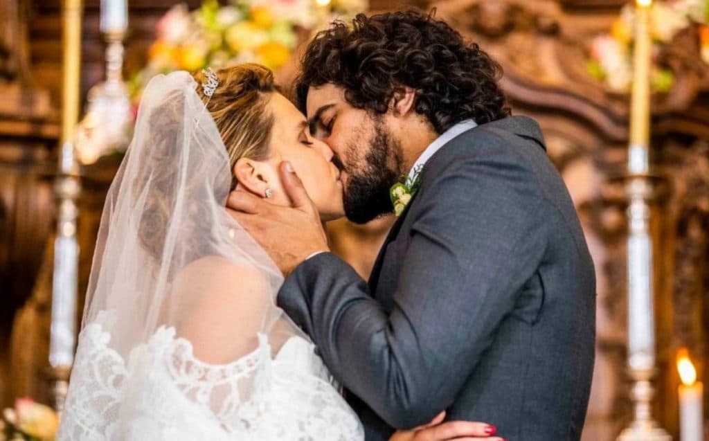 Pantanal: Casamento de Madeleine e José Leôncio é marcado por confusão, ameaça, crise e sedução