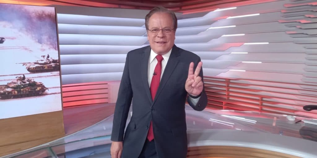 Chico Pinheiro, o jornalista com décadas de carreira, querido pelo público e indispensável na TV