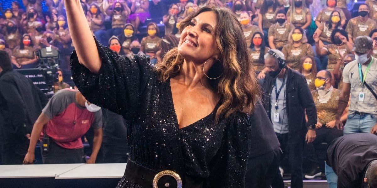 Baixaria: Verdade de ida de Fátima Bernardes para The Voice mesmo ganhando 2 milhões é exposta: "Não podem" Baixaria: Verdade de ida de Fátima Bernardes para The Voice mesmo ganhando 2 milhões é exposta: "Não podem"