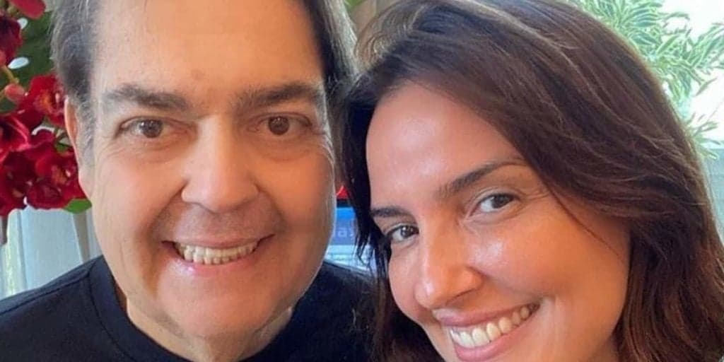 Gravidez é anunciada no programa de Faustão e esposa tenta tirar programa do ar em meio à crise: “Minha família”