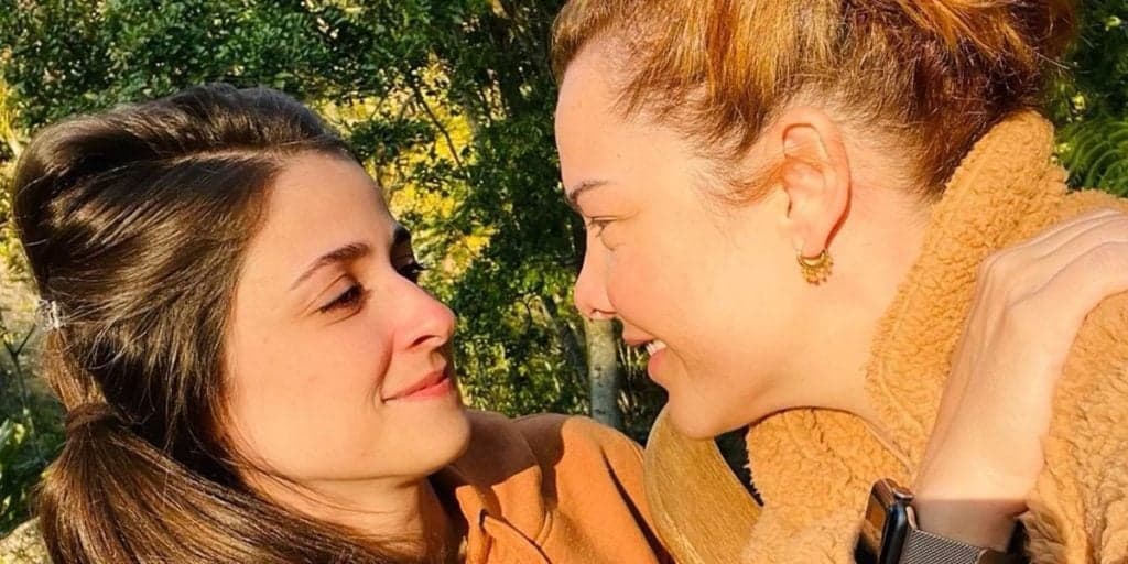 Fernanda Souza arranca maquiagem, surge de uma forma impressionante e confirma o que namorada acha