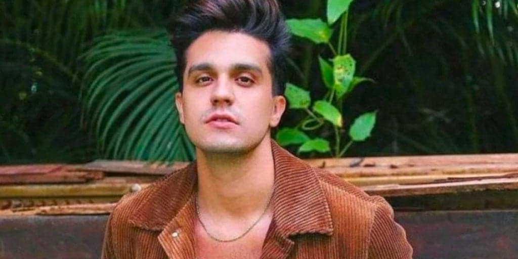 Luan Santana quebra o silêncio ao vivo na Record, anuncia gravidez e nome da filha: "Luiza"