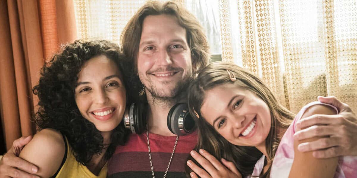 Quanto Mais Vida, Melhor!: Roni rouba vida de Neném (Foto: Reprodução) Quanto Mais Vida, Melhor!: Roni rouba vida de Neném (Foto: Reprodução)