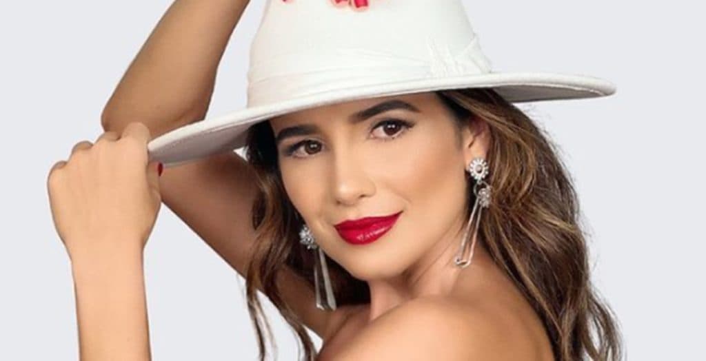 Paula Fernandes escancara que já foi traída, relembra superação e faz público se emocionar: "Infiel"