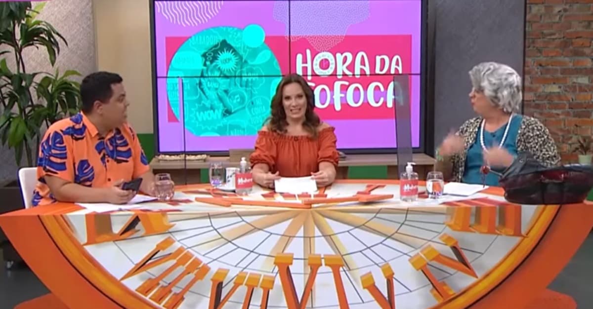 Regina Volpato, Arthur Pires e a Tia no "Mulheres" Regina Volpato, Arthur Pires e a Tia no "Mulheres"
