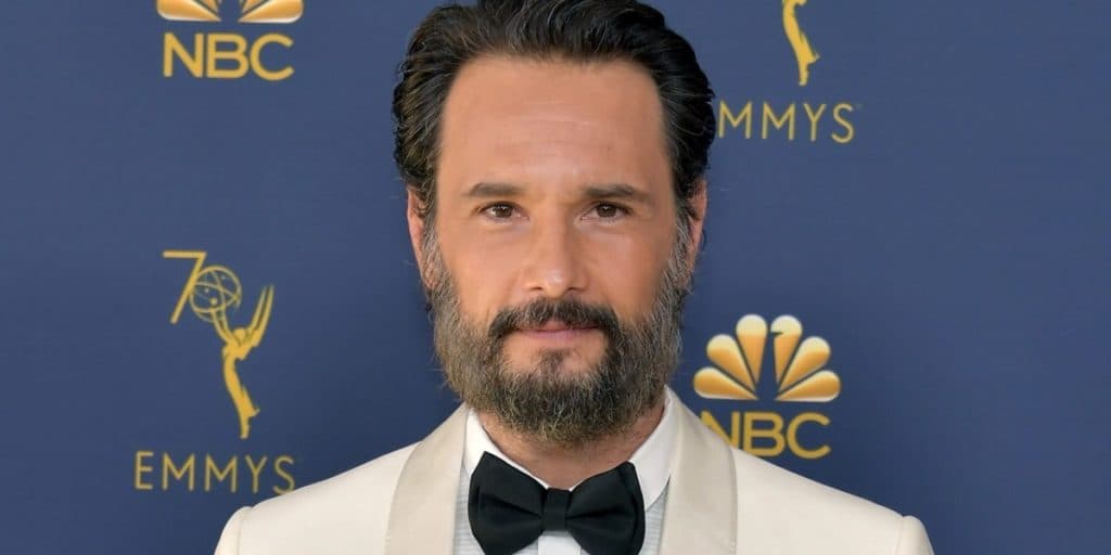 Rodrigo Santoro relata que teve que lidar com piadas por personagem