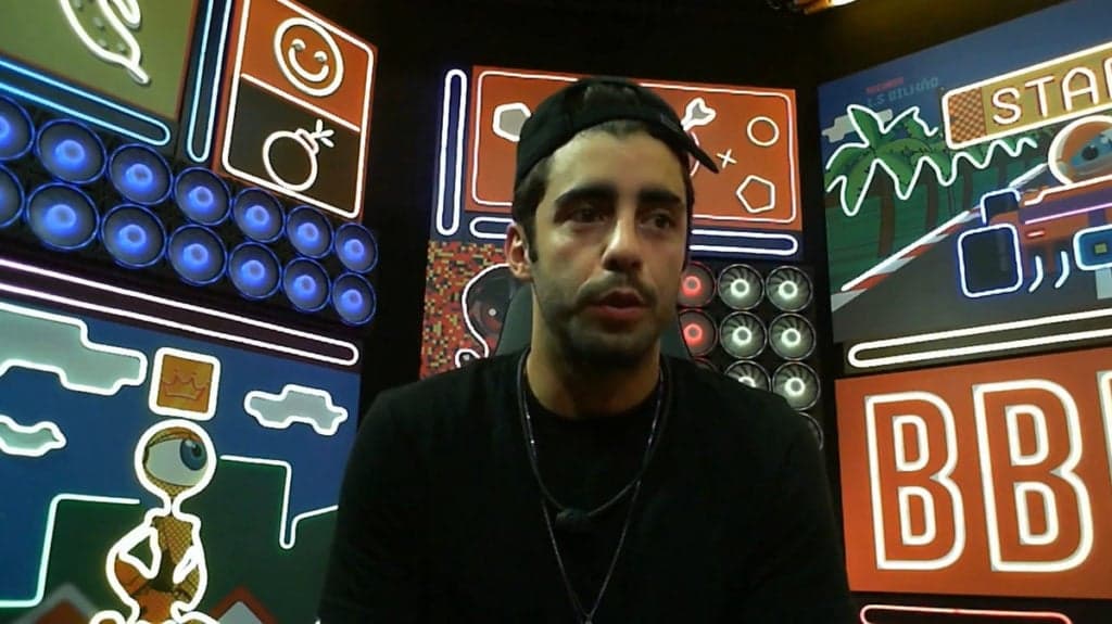 BBB22: Reflexivo, Pedro Scooby entra no Confessionário, desabafa e confessa: "Outro lugar"