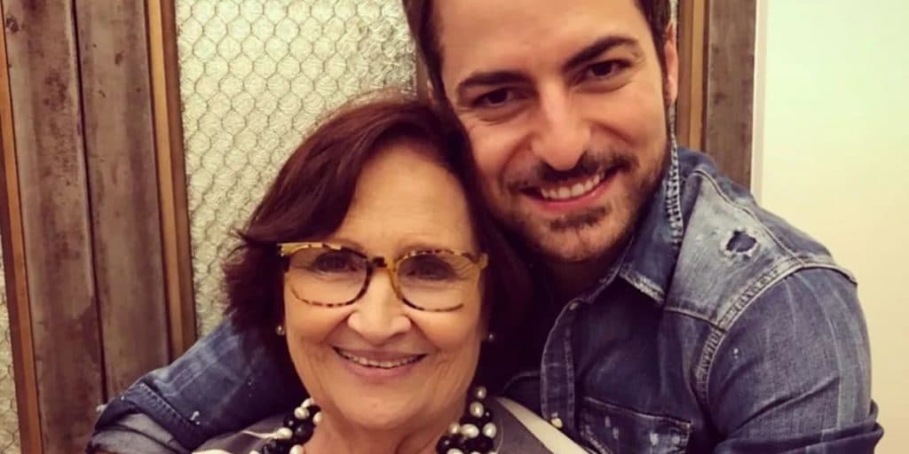 “Eu preciso falar”, mãe de Paulo Gustavo expõe Thales Bretas e viúvo do ator tem romance exposto com cantor famoso
