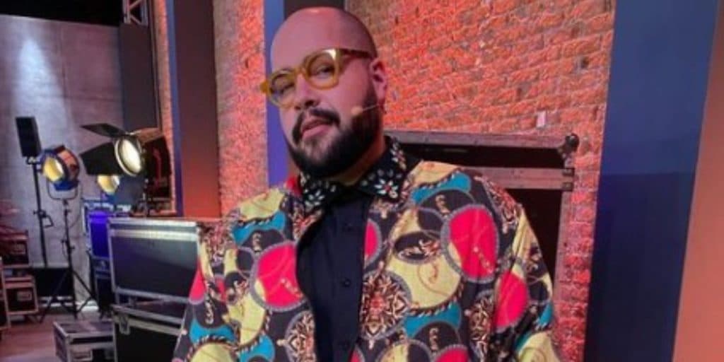 Tiago Abravanel trai parceiro, público surta com apunhalada e ele diz o que aconteceu: "Mudei"