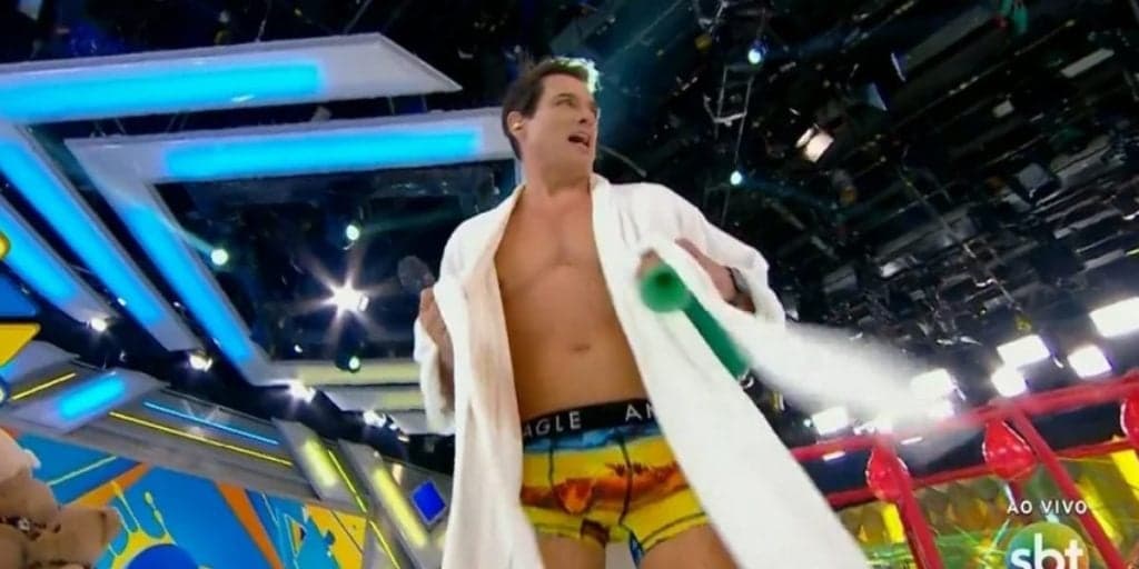Celso Portiolli fica só de cueca no SBT, faz o Brasil pirar e vence a Globo