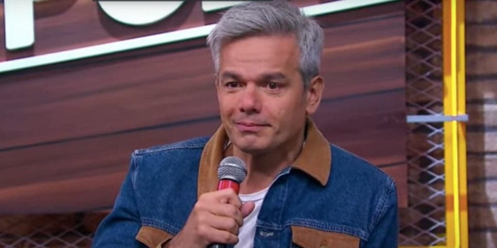 Oi? Em meio a guerra, Otaviano Costa choca e parcela conta de água de R$ 374 mil em 60 vezes