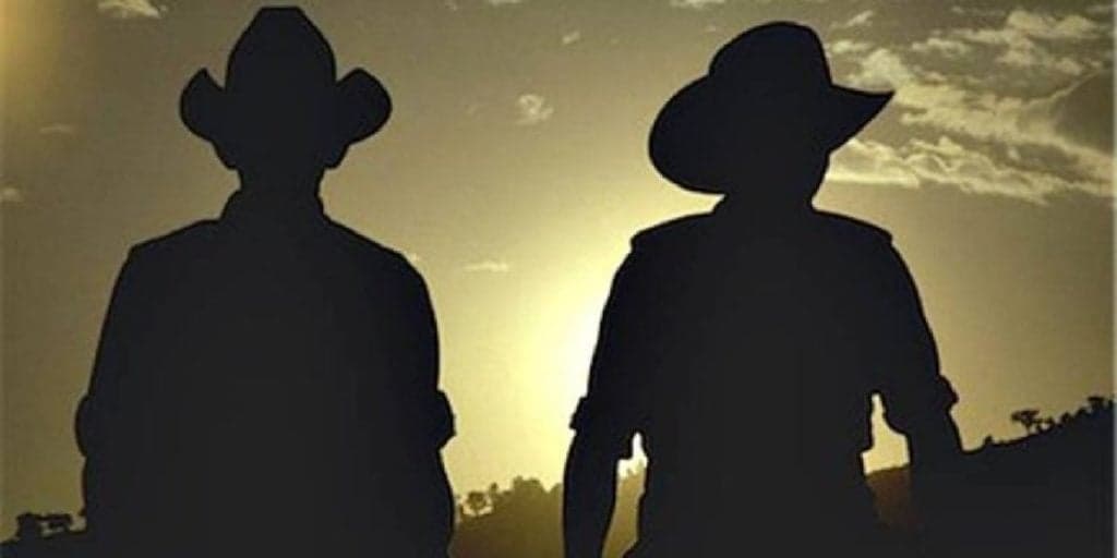 Fim de dupla sertaneja foi marcado com barraco, agressão e até chutes entre os cantores