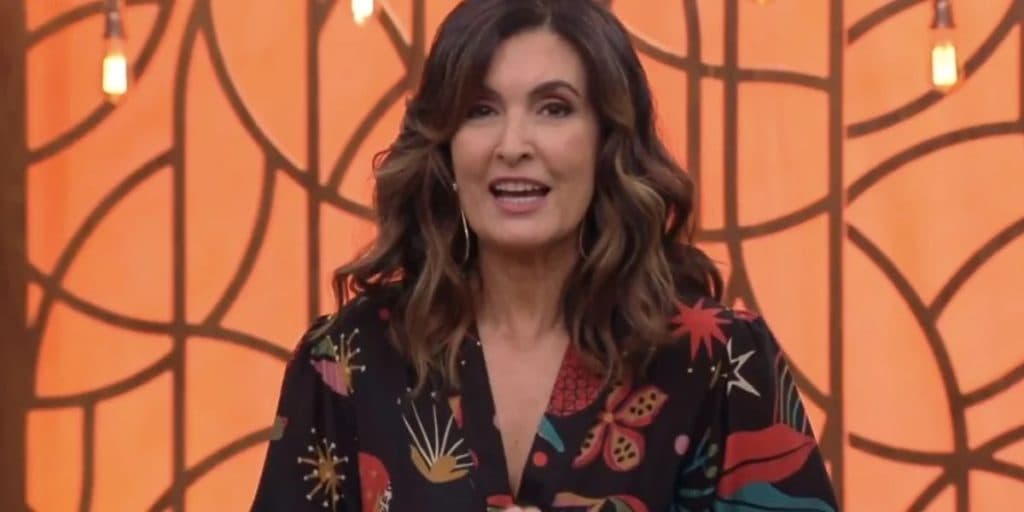 Fátima Bernardes é culpada por destruir programa na Globo e detona ao vivo: "Tô aqui carregando saco e areia"