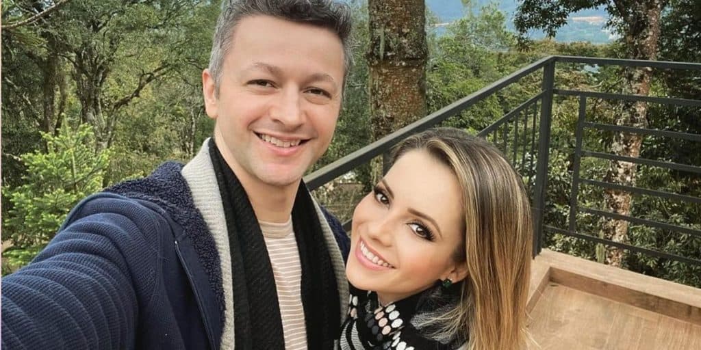 "Não conseguia abrir a boca", Marido de Sandy passa por cirurgia de emergência e Record confirma diagnóstico