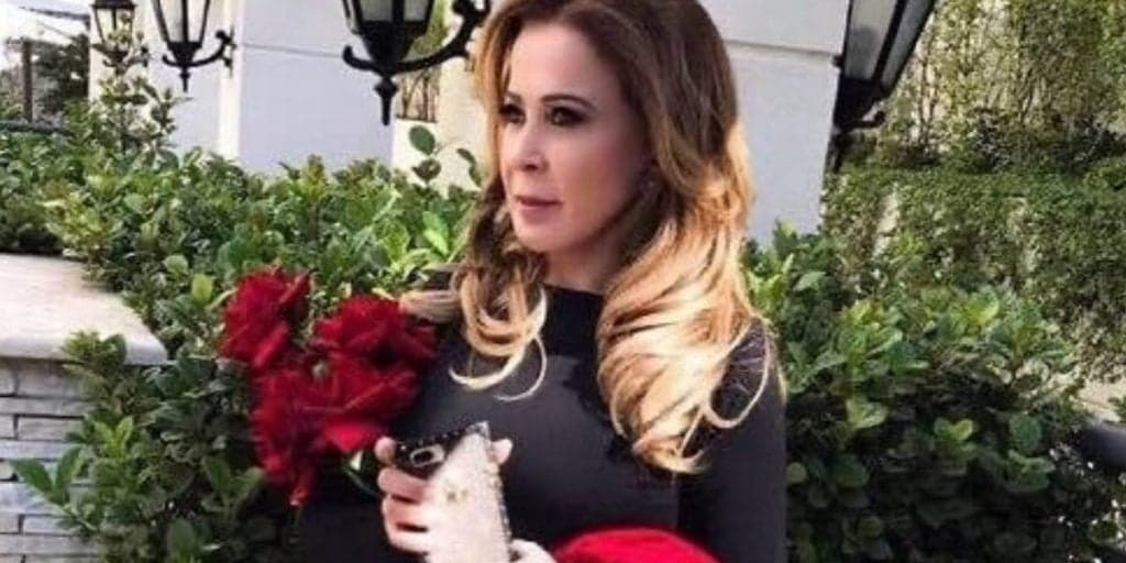 Zilu declara amor por amiga