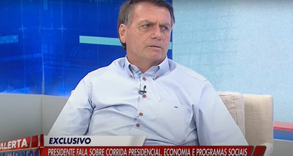 Em meio a escândalo de superfaturamento, Bolsonaro defende sertanejos e explica ódio de artistas: "Priorizamos sertanejos"