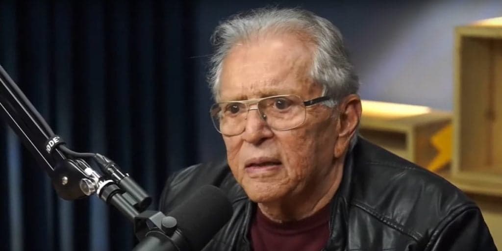 Carlos Alberto fala sobre vida financeira em podcast