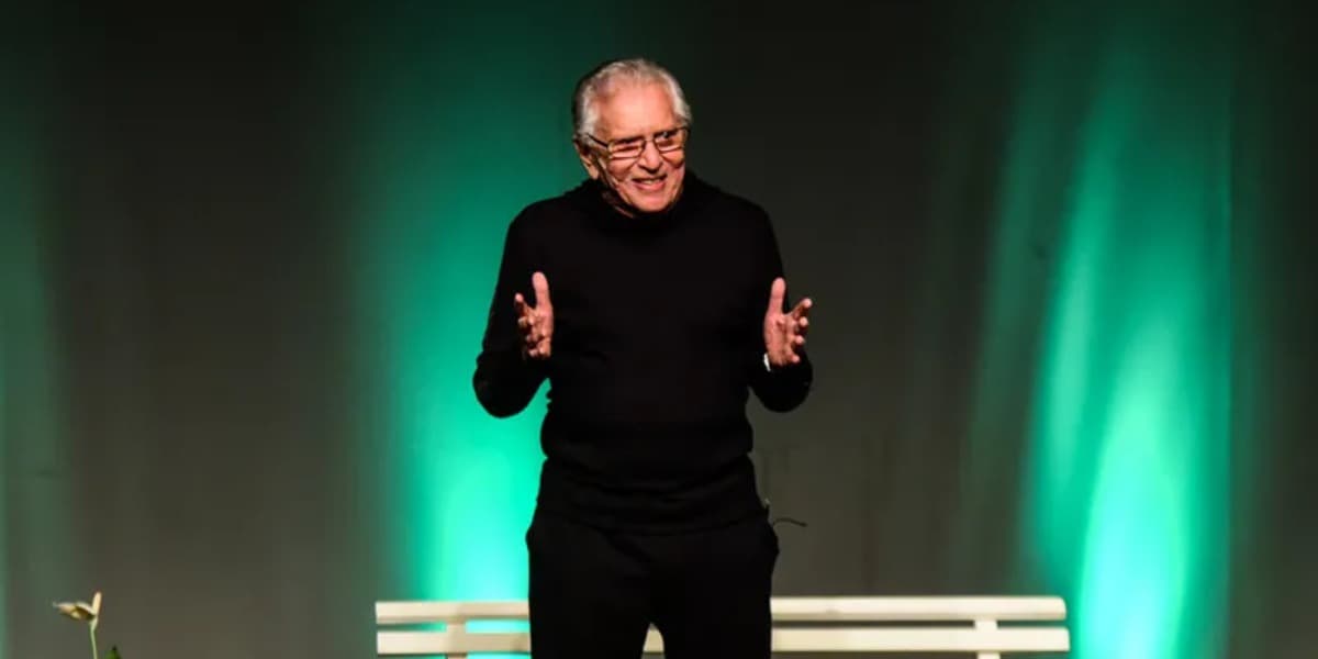 Edu Guedes expõe Carlos Alberto de Nóbrega no The Chef, entrega o que ele faz e assume: "É maravilhosa" Edu Guedes expõe Carlos Alberto de Nóbrega no The Chef, entrega o que ele faz e assume: "É maravilhosa"