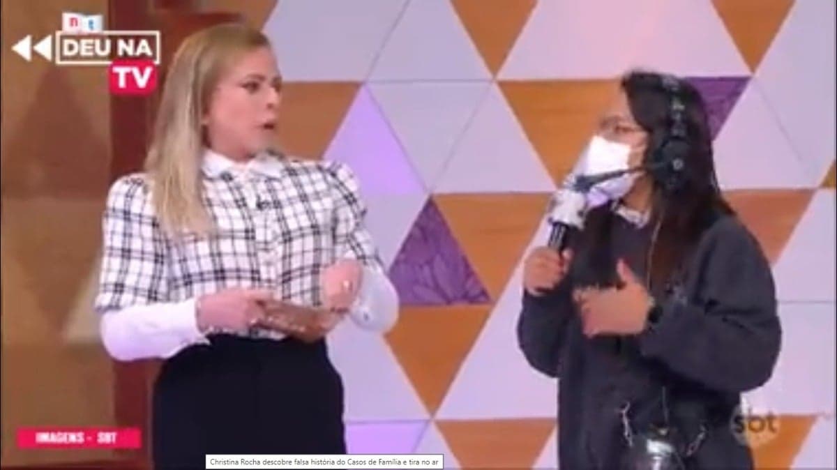 Christina Rocha chama produtora ao palco para explicar mentira (Foto: Reprodução) Christina Rocha chama produtora ao palco para explicar mentira (Foto: Reprodução)