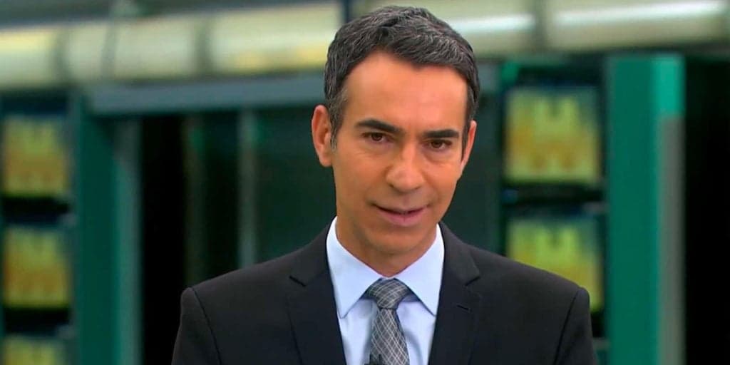 César Tralli surge com Manoel Soares em bastidores