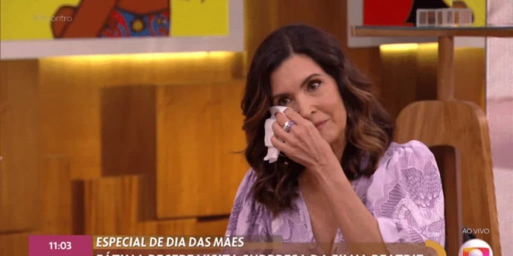 Fátima Bernardes esquece câmeras, chora por filha ao vivo na Globo e desaba com ela assumindo realidade