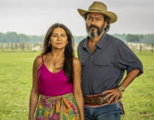 Filó (Dira Paes) em Pantanal; conselho para o companheiro não será dos mais acertados na trama (Foto: Reprodução / Globo) Filó (Dira Paes) em Pantanal; conselho para o companheiro não será dos mais acertados na trama (Foto: Reprodução / Globo)