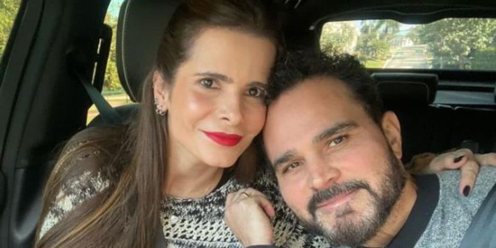 Luciano Camargo compartilha conversa com a esposa no whatsapp