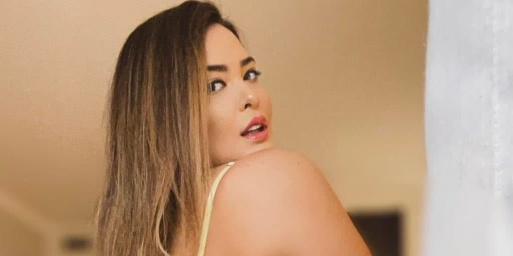 Geisy Arruda tira a roupa, dá zoom em parte íntima gigante e mostra tudo: "Delícia''