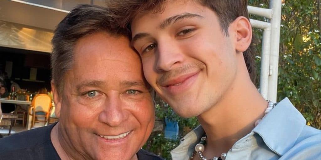 Filho de Leonardo escancara uso de drogas e admite: "Feliz dia para nós"