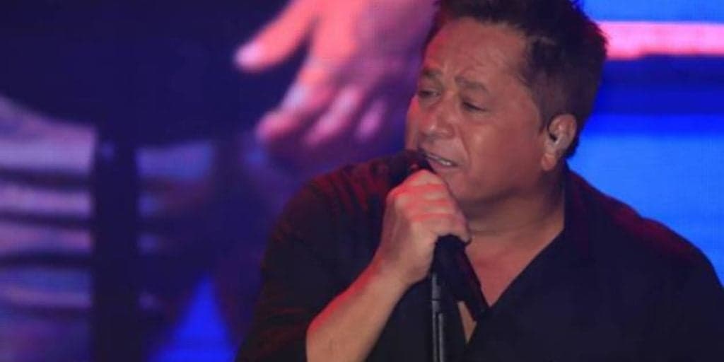 Filho de Leonardo sofre acidente gravíssimo, fica à beira da morte e cantor para show às pressas