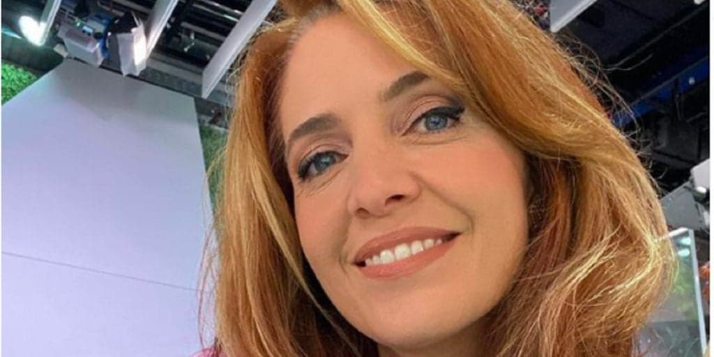 Poliana Abritta assume relação íntima com jornalista da Band e deixa público chocado: "Conectadas"