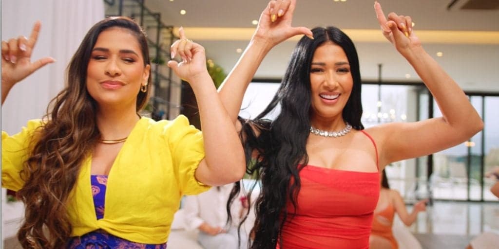 Patrão de Simone e Simaria expõe noite de amor com a presença das cantoras e confirma: "Em um hotel"